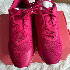 Men’s  Athletic Shoes with Breathable Mesh